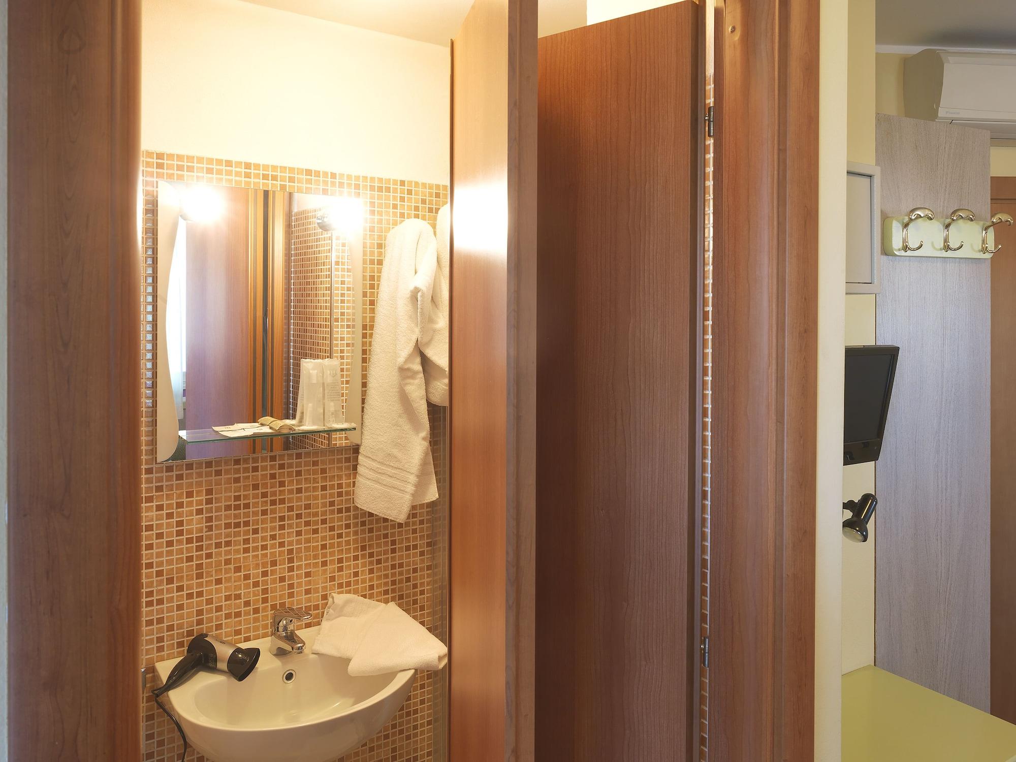 Hotel Arco Romana Milano Eksteriør billede