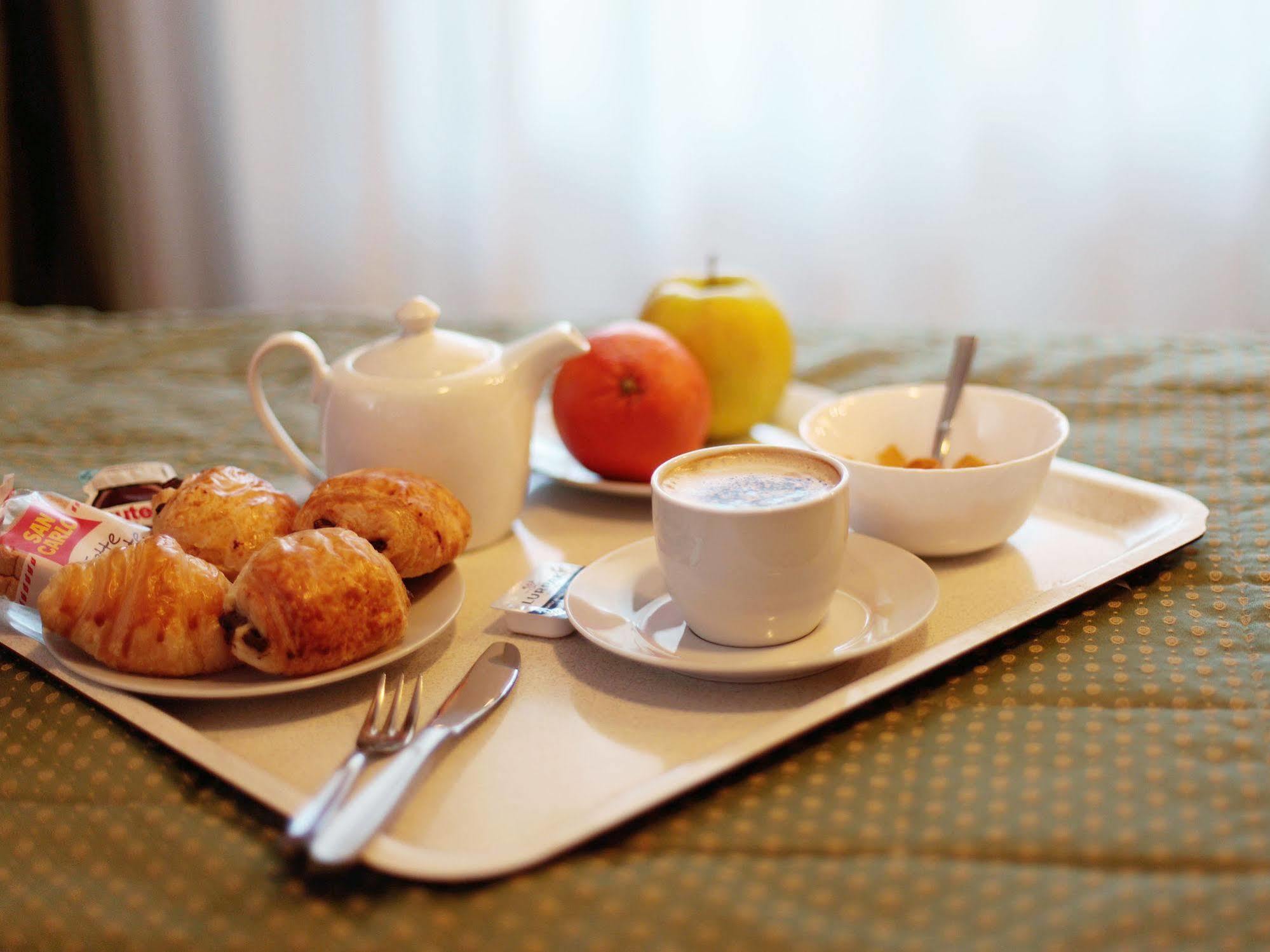 Hotel Arco Romana Milano Eksteriør billede
